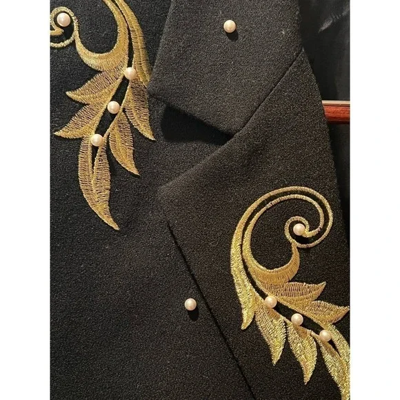 Vintage Blazer Suit Coat Jacket Embroidered Gold Leaf Thread with Pearl Accent - Picture 4 of 9